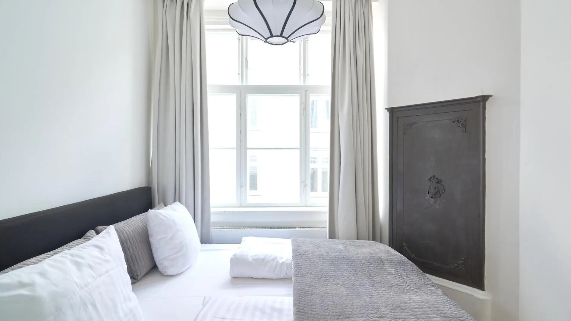 Stylish Apartment In Heart Of Cph Near Stroget & The Canals Kopenhagen 0*,  Denemarken