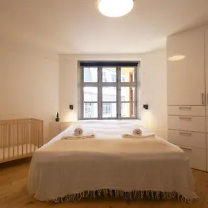 - Rap 7 Apartment